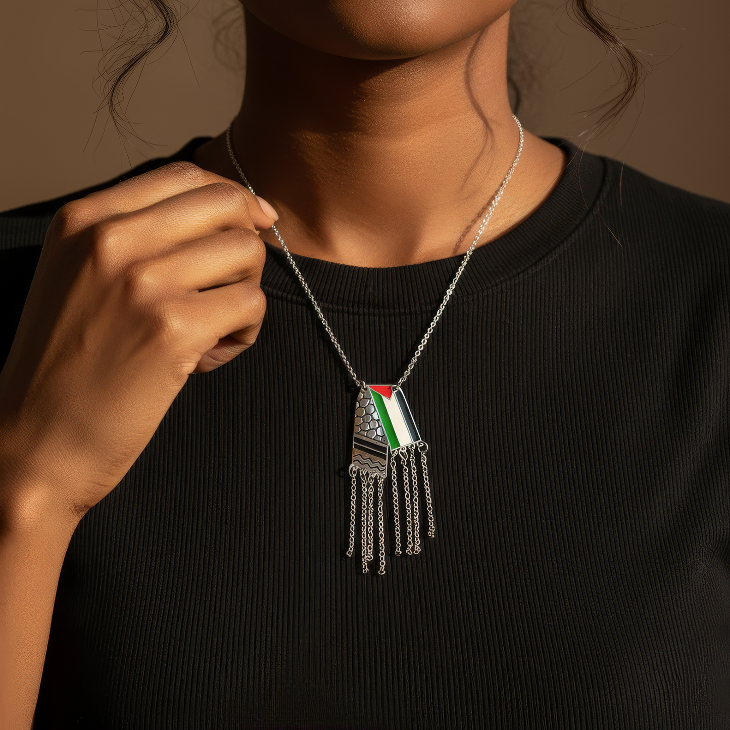 Silbernes Keffiyeh-Halsband